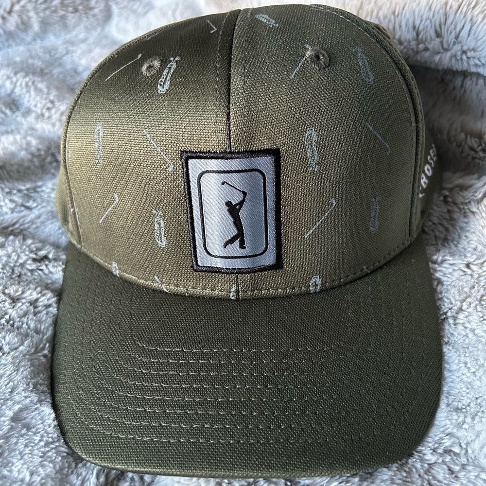 PGA Tour Moisture Wicking Proseries Adjustable Hat AVASB022DS BEETLE